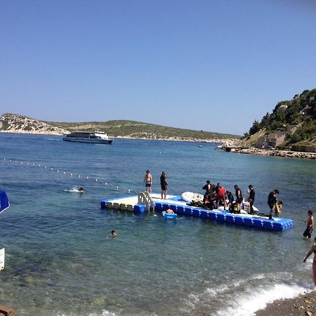 Number One Apart Hotel Karaburun  Εξωτερικό φωτογραφία